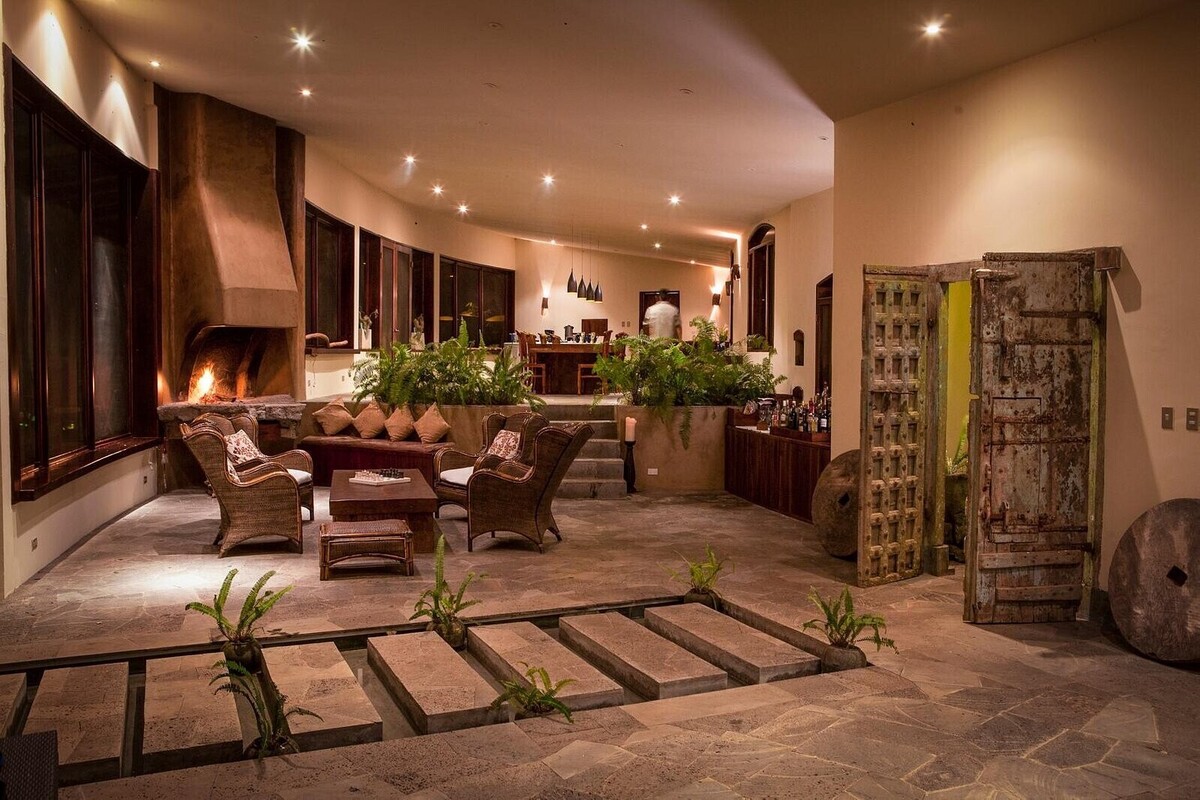 Luxury Safari Lodge